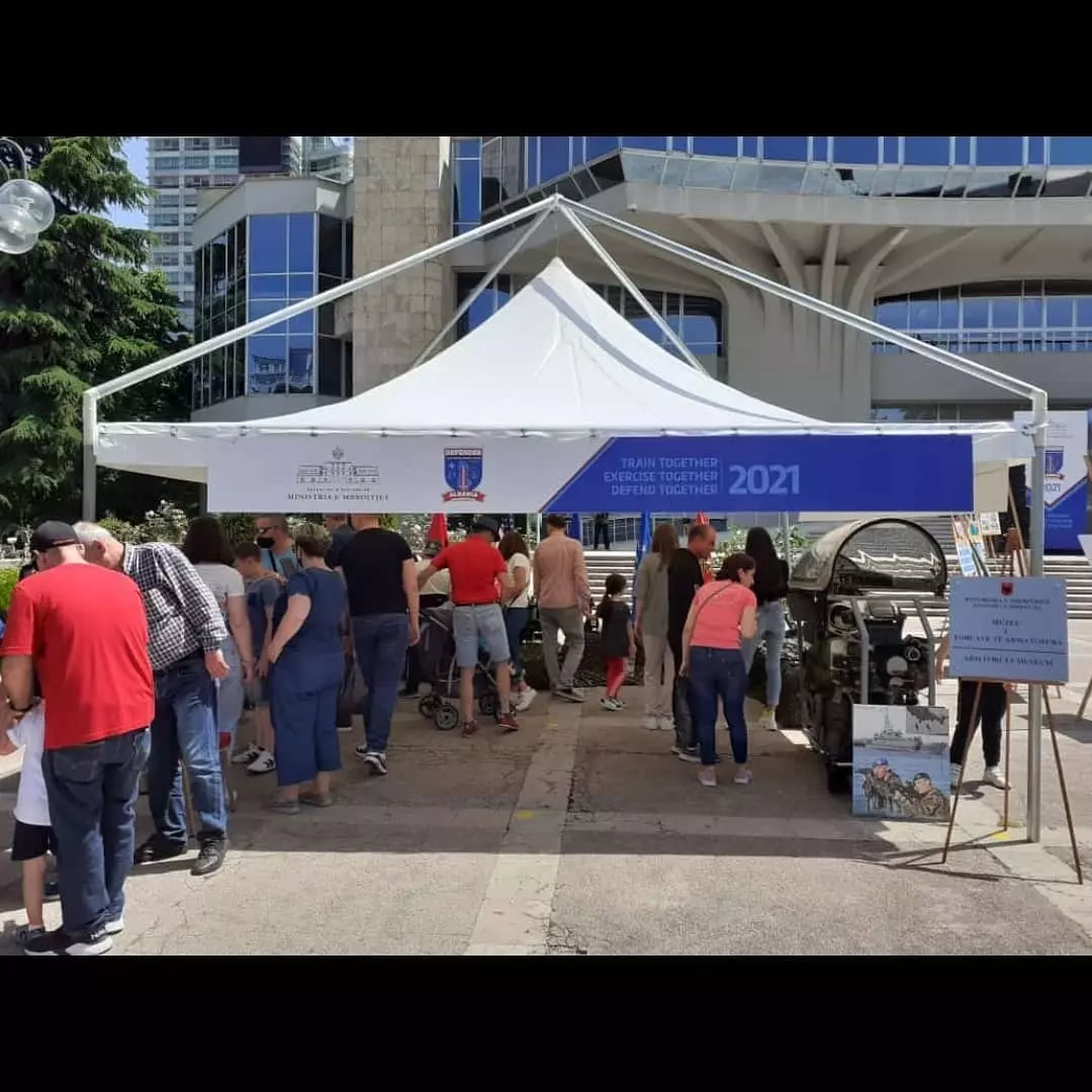 Tenda tavolina karrige me qera 0682290127