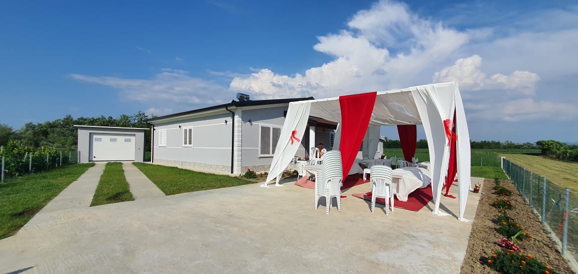 Çadra karrige tavolina me qera 0682290127