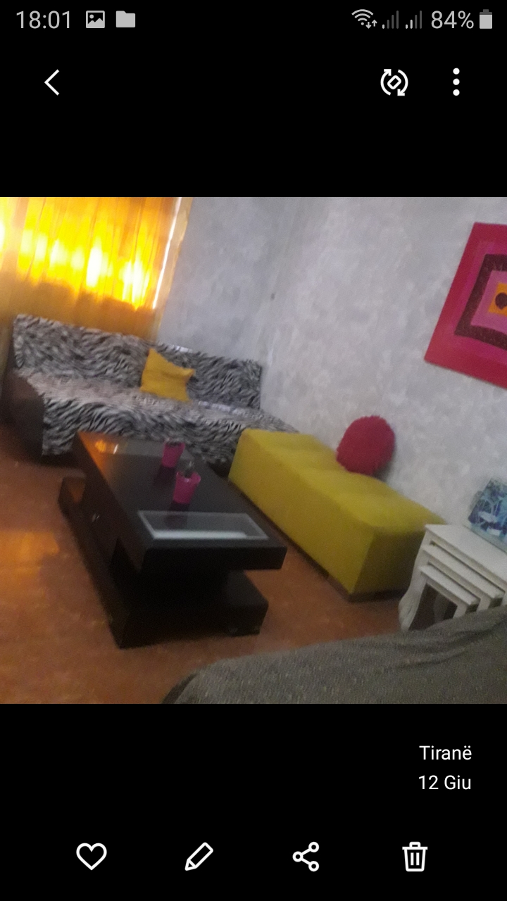 JEPET ME QERA Shtepi 1+1 në Tirana Sip: 32m2