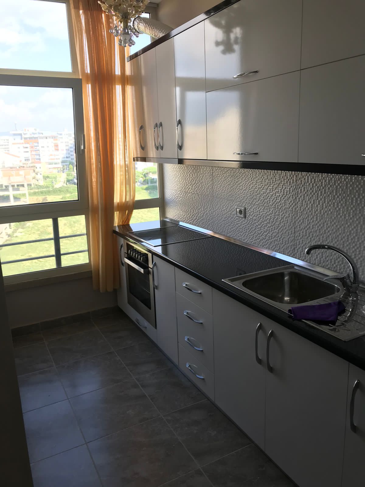 Ndarje qeraje per vajza